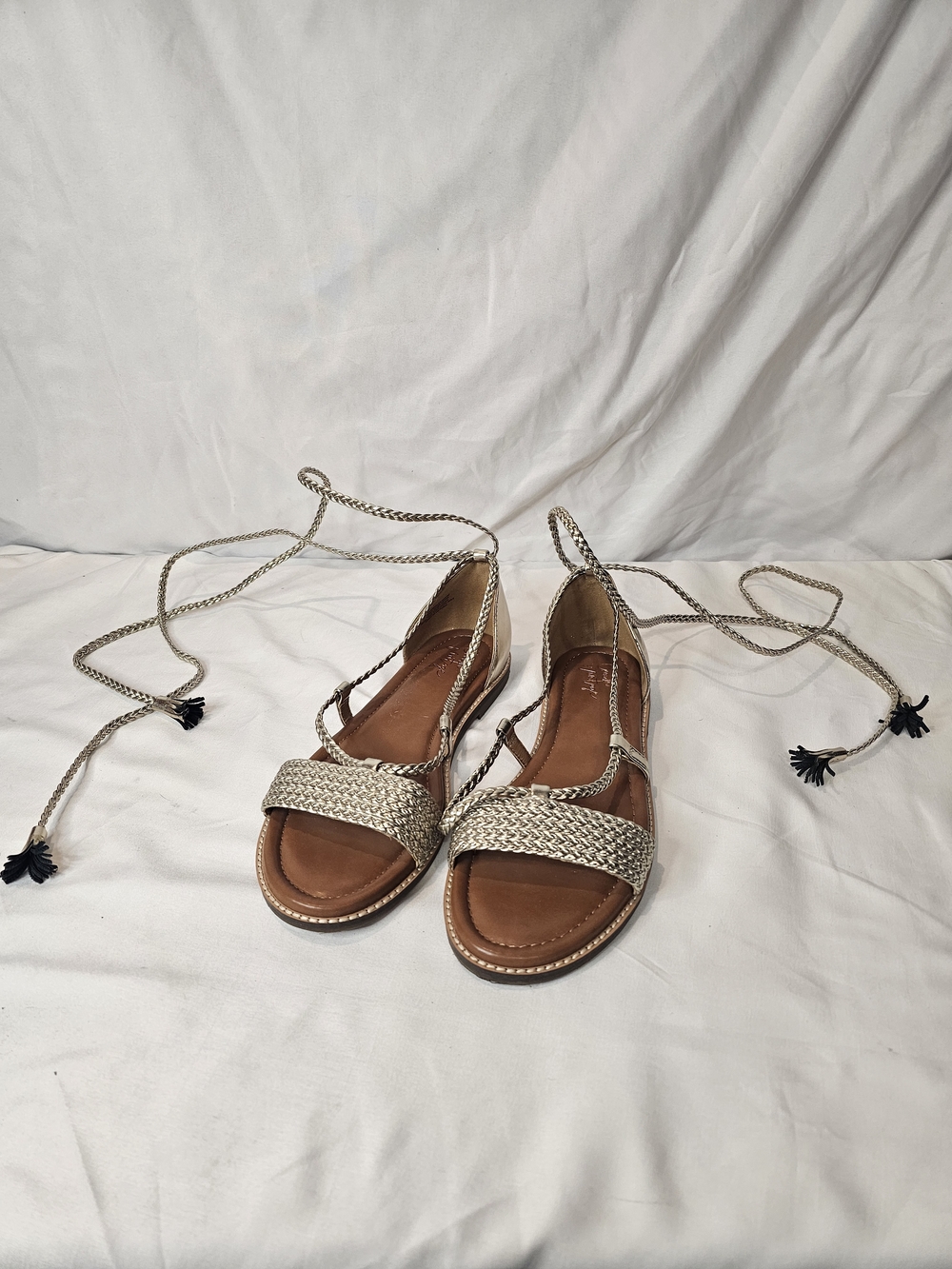 Crown Vintage Braided Gold Lace-Up Women’s Sandals Sz 9